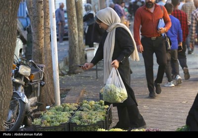 بازار فروش انگور در همدان