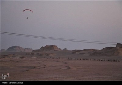 دو ماراتن در کویر لوت کرمان