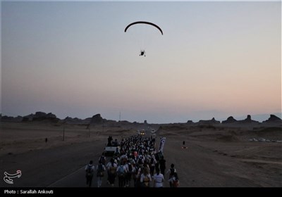 دو ماراتن در کویر لوت کرمان