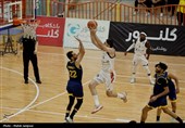 سوپرلیگ بسکتبال؛ دیدارتیم‌های گلنور اصفهان و پترونوین ماهشهر