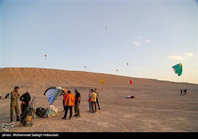 همایش خلبانان پاراگلایدر-یزد