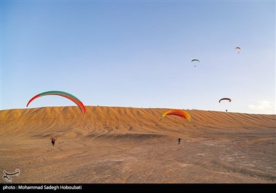 همایش خلبانان پاراگلایدر-یزد