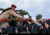 شهید رضا مرادی در خانه ابدی خود آرام گرفت + عکس و فیلم