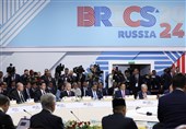 Kremlin Says Trump Threat to BRICS Nations over US Dollar Will Backfire