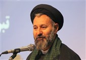 حادثه تصادف امام جمعه گیلانغرب را راهی بیمارستان کرد
