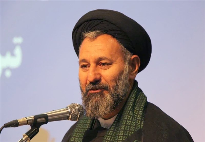 حادثه تصادف امام جمعه گیلان‌غرب را راهی بیمارستان کرد
