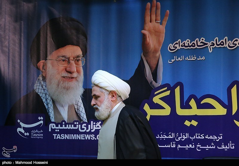 مراسم رونمایی از کتاب رهبر احیاگر در خبرگزاری تسنیم- عکس خبر ...