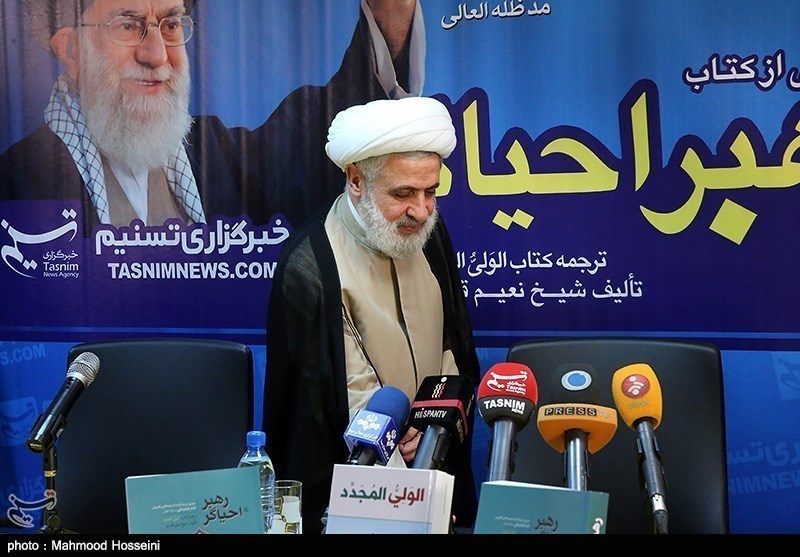 مراسم رونمایی از کتاب رهبر احیاگر در خبرگزاری تسنیم- عکس خبر ...