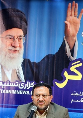 مراسم رونمایی از کتاب رهبر احیاگر در خبرگزاری تسنیم