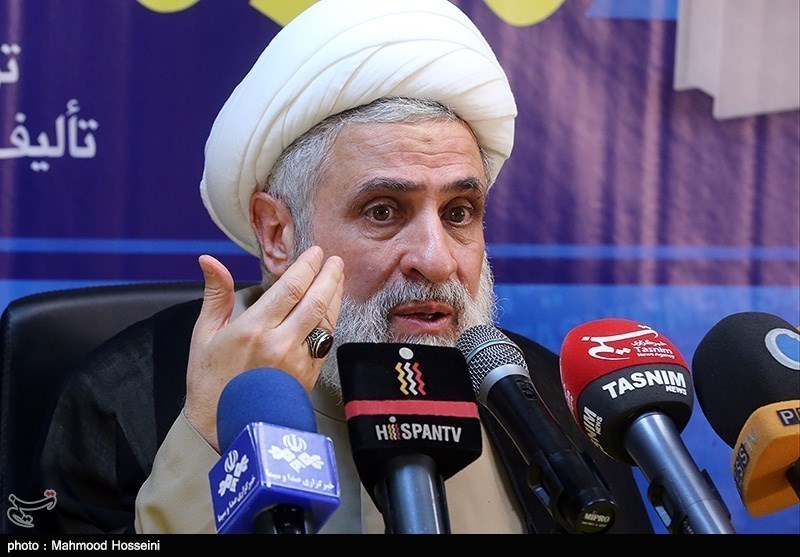مراسم رونمایی از کتاب رهبر احیاگر در خبرگزاری تسنیم- عکس خبر ...