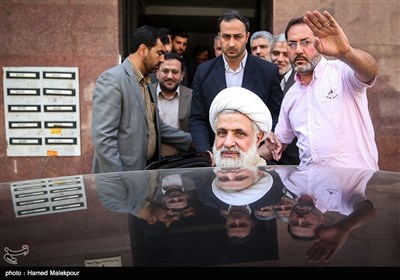 مراسم رونمایی از کتاب رهبر احیاگر در خبرگزاری تسنیم