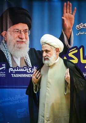 مراسم رونمایی از کتاب رهبر احیاگر در خبرگزاری تسنیم
