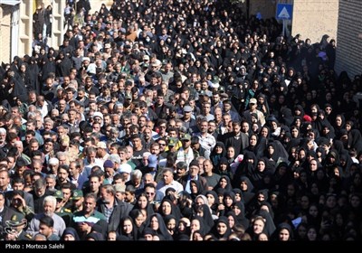 مراسم تشییع پیکر سرباز مدافع وطن شهید پویا صالحی - اصفهان