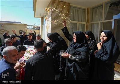 مراسم تشییع پیکر سرباز مدافع وطن شهید پویا صالحی - اصفهان