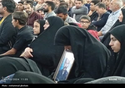 حضور مسئولان در مراسم چهلمین روز جانباختگان معدن طبس