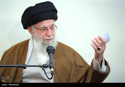 حضرت آیت‌الله خامنه‌ای رهبر انقلاب اسلامی