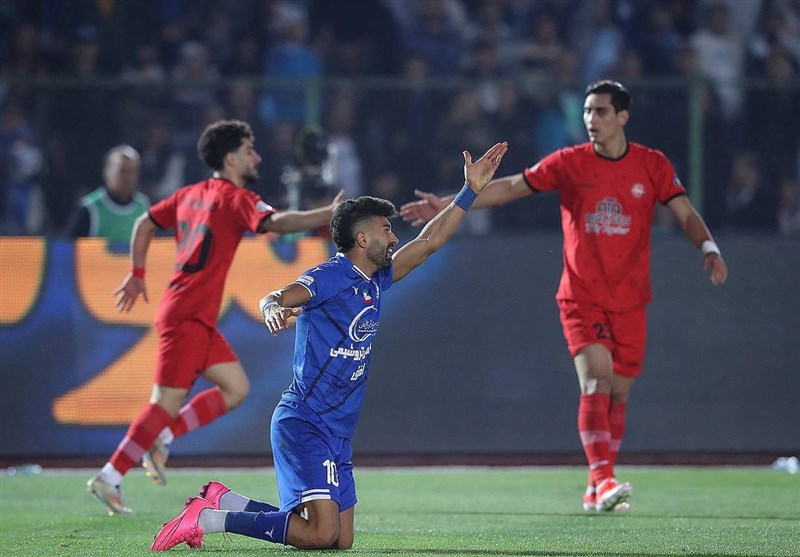 Win over Esteghlal Send Tractor Top of IPL