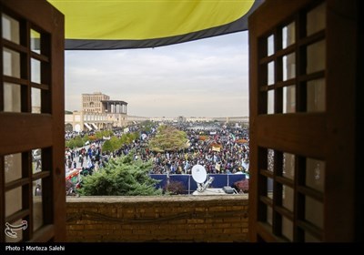 راهپیمایی 13 آبان در اصفهان