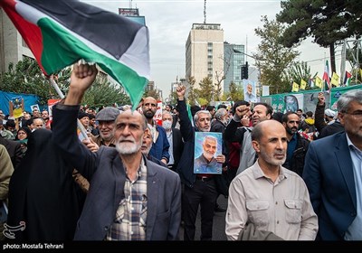 راهپیمایی 13آبان در تهران -2