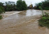 بارندگی شدید راه 50 روستای الیگودرز را مسدود کرد