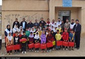 توزیع لوازم التحریر