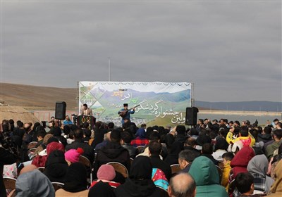 جشنواره سون بهار(بهار در پاییز) اردبیل برگزار شد