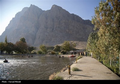 بازدید خبرنگاران از کارخانه قند بیستون