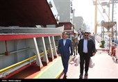  پهلوگیری کشتی 26 هزار تنی گندم وارداتی در بندر بوشهر