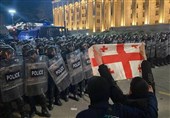 Police Detain Several Protesters near CEC Building in Tbilisi