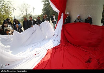 اهتزاز پرچم لبنان برفراز برج پرچم تهران