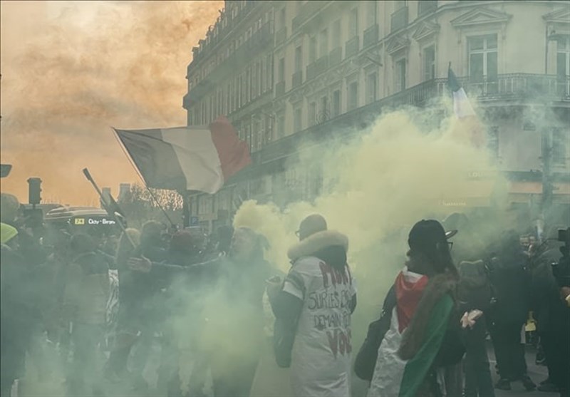 Yellow Vest Protesters Mark Sixth Anniversary across France