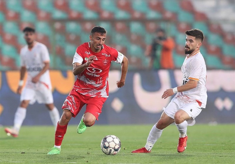 Persepolis Midfielder Sadeghi Deemed Surplus to Requirements