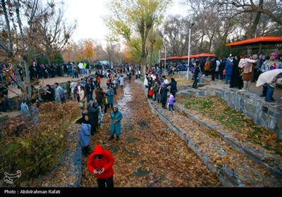 جشنواره برگریزان هگمتانه در همدان