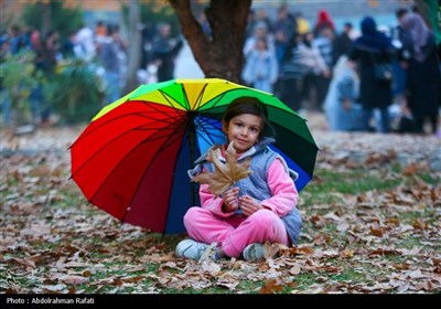 جشنواره برگریزان هگمتانه در همدان