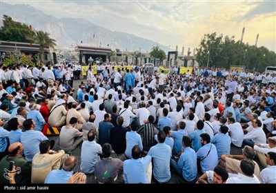  تجمع اعتراضی بزرگ کارگران مجتمع گازی پارس جنوبی