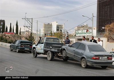 تصادف با تابلوی راهنما در کرمان