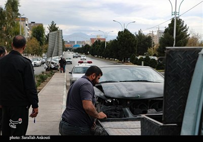 تصادف با تابلوی راهنما در کرمان