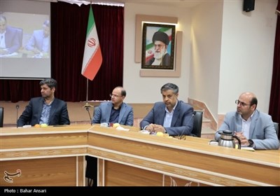 بازدید استاندار خراسان جنوبی از واحدهای تولیدی منطقه ویژه اقتصادی
