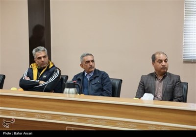 بازدید استاندار خراسان جنوبی از واحدهای تولیدی منطقه ویژه اقتصادی