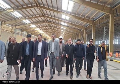 بازدید استاندار خراسان جنوبی از واحدهای تولیدی منطقه ویژه اقتصادی
