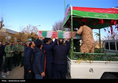 مراسم وداع با شهید گمنام در نیروگاه برق شهید مفتح همدان