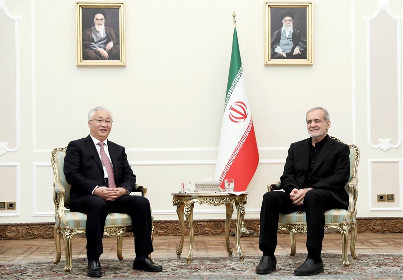 Iran Eyes Close Alliance with China, Russia in Countering US Unilateralism