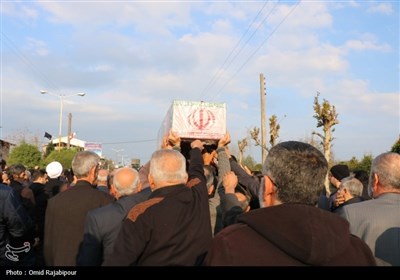 تشییع پیکرشهیدای گمنام در روستای واجارگاه