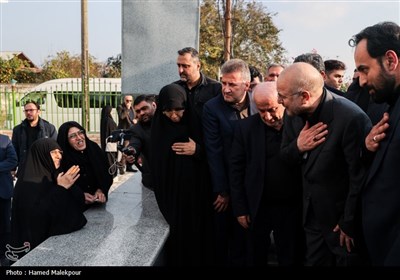 حضور محمدباقر قالیباف رئیس مجلس شورای اسلامی در گلزار شهدای شهرستان سیمرغ - ساری