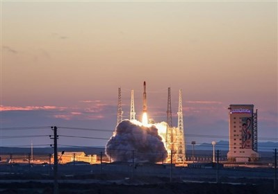 Iran Successfully Launches Fakhr-1 Satellite into Orbit