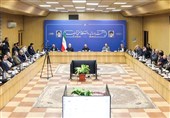 پزشکیان:می‌توان به‌جای قطع برق صنایع، کارمندان را دورکار کرد