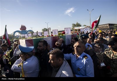 تشییع پیکر مطهر شهید گمنام دفاع مقدس در اهواز