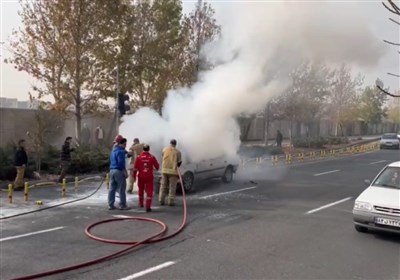 حریق یک دستگاه خودرو در کرج