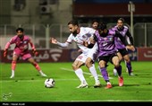 دیدار تیم های فوتبال نساجی مازندران و خیبر خرم آباد