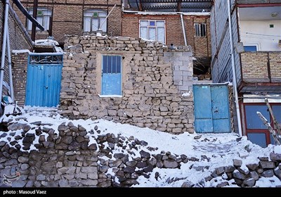 بارش برف در روستای لیقوان - تبریز